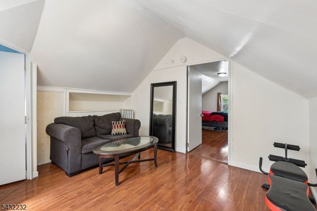 9 Lombardy Pl, Maplewood Twp., NJ 07040