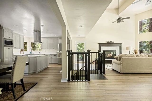 28670 Shenandoah Drive, Lake Arrowhead, CA 92352