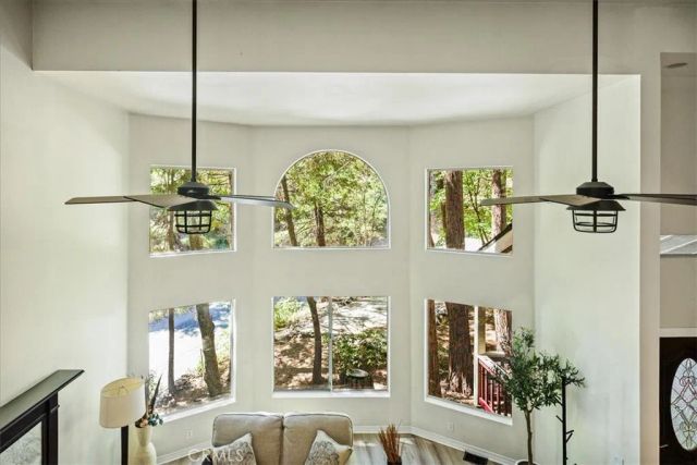 28670 Shenandoah Drive, Lake Arrowhead, CA 92352