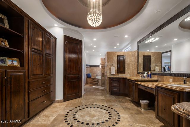 9030 N 48TH Place, Paradise Valley, AZ 85253