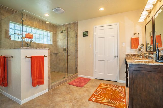 12518 Honeywood Trail, Houston, TX 77077