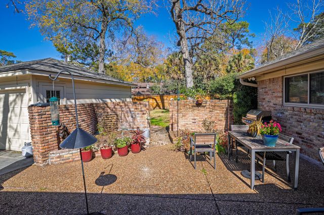 12518 Honeywood Trail, Houston, TX 77077