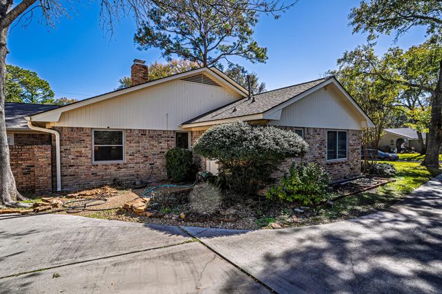 12518 Honeywood Trail, Houston, TX 77077