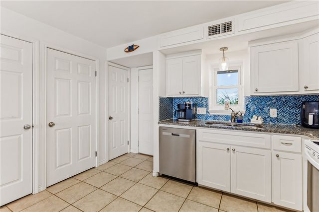 700 Island Retreat 138, Port Aransas, TX 78373