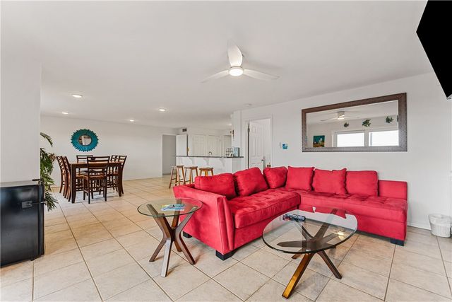 700 Island Retreat 138, Port Aransas, TX 78373