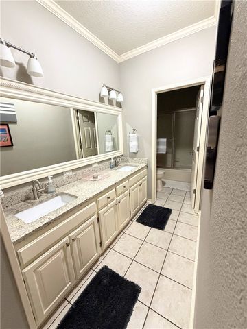 2633 E Joyce Boulevard, Fayetteville, AR 72703