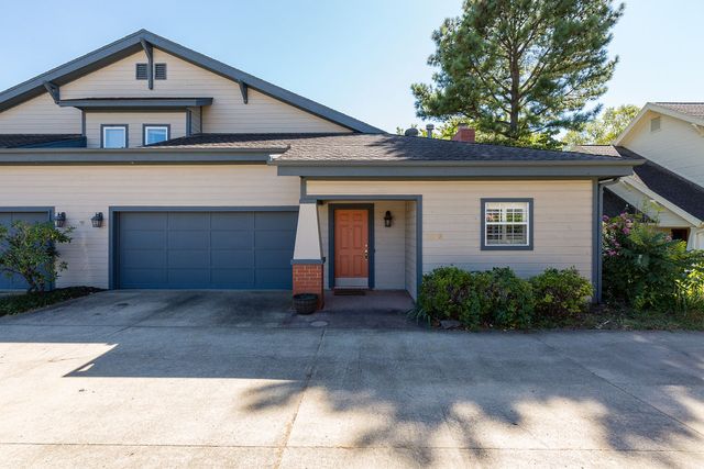 2633 E Joyce Boulevard, Fayetteville, AR 72703