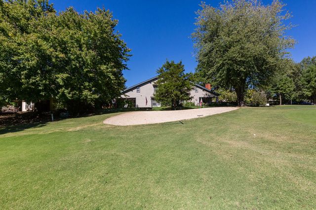 2633 E Joyce Boulevard, Fayetteville, AR 72703