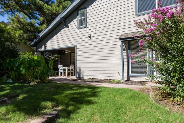 2633 E Joyce Boulevard, Fayetteville, AR 72703
