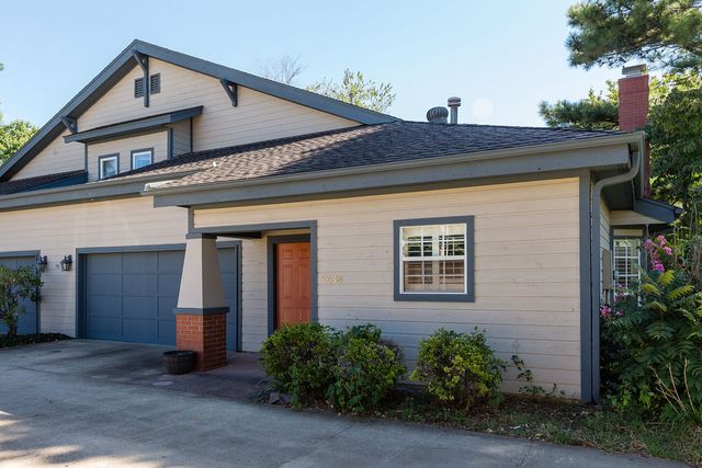 2633 E Joyce Boulevard, Fayetteville, AR 72703