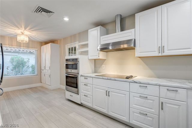 2216 Plaza Del Robles, Las Vegas, NV 89102