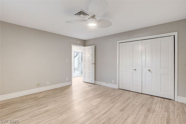 2216 Plaza Del Robles, Las Vegas, NV 89102