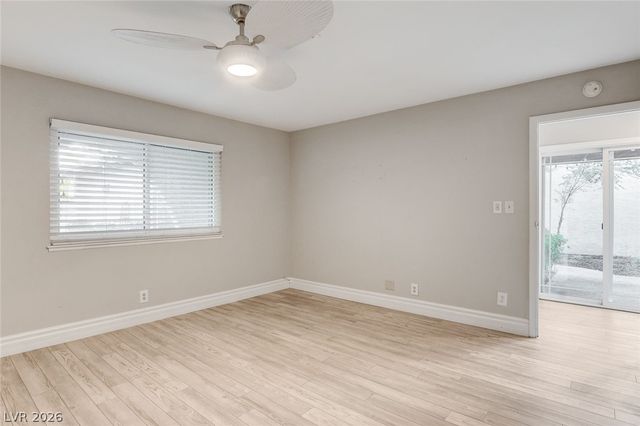 2216 Plaza Del Robles, Las Vegas, NV 89102
