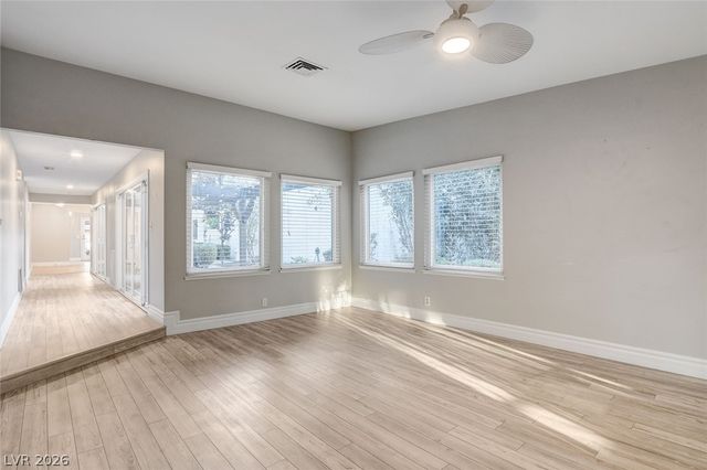 2216 Plaza Del Robles, Las Vegas, NV 89102