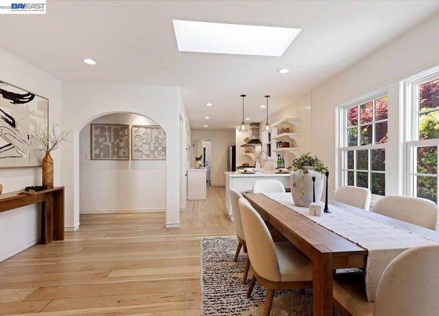 1731 Mountain Blvd, Oakland, CA 94611