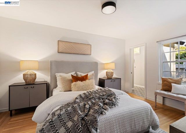 1731 Mountain Blvd, Oakland, CA 94611