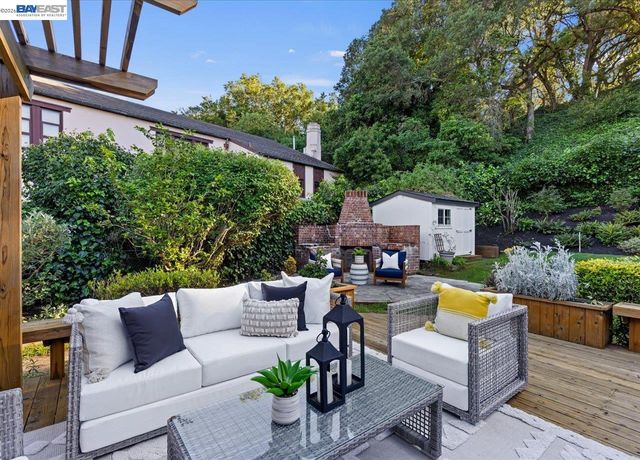 1731 Mountain Blvd, Oakland, CA 94611