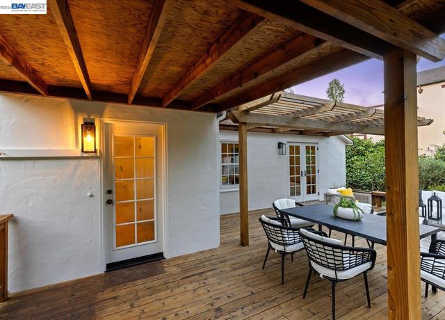 1731 Mountain Blvd, Oakland, CA 94611