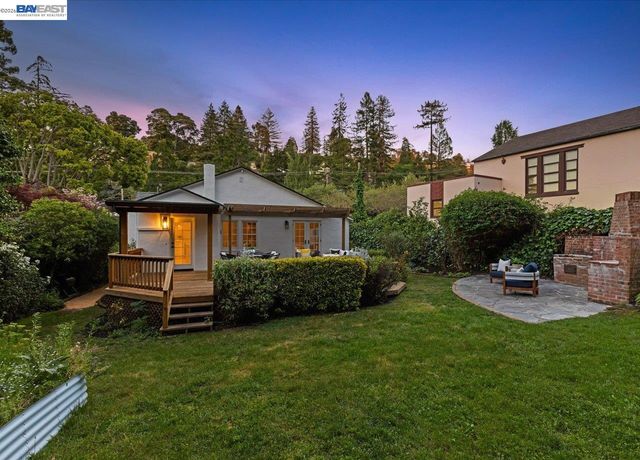 1731 Mountain Blvd, Oakland, CA 94611