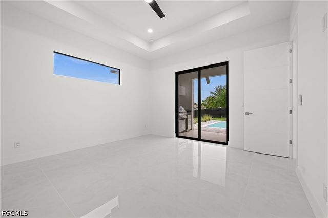 1102 SW 42nd ST, Cape Coral, FL 33914