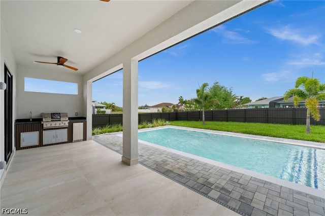 1102 SW 42nd ST, Cape Coral, FL 33914