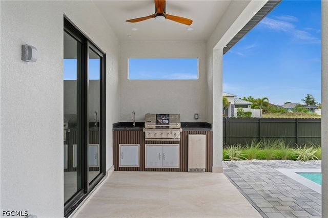 1102 SW 42nd ST, Cape Coral, FL 33914