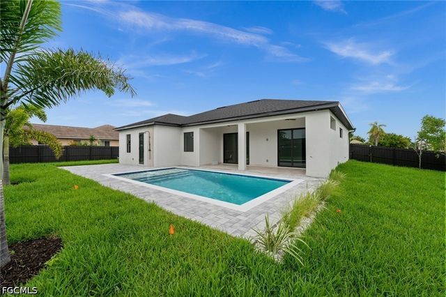 1102 SW 42nd ST, Cape Coral, FL 33914
