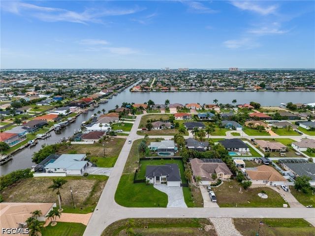 1102 SW 42nd ST, Cape Coral, FL 33914