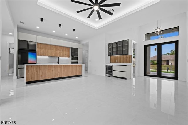 1102 SW 42nd ST, Cape Coral, FL 33914