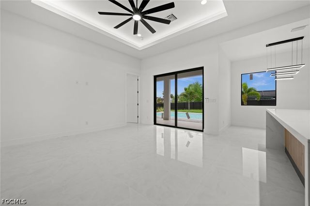 1102 SW 42nd ST, Cape Coral, FL 33914