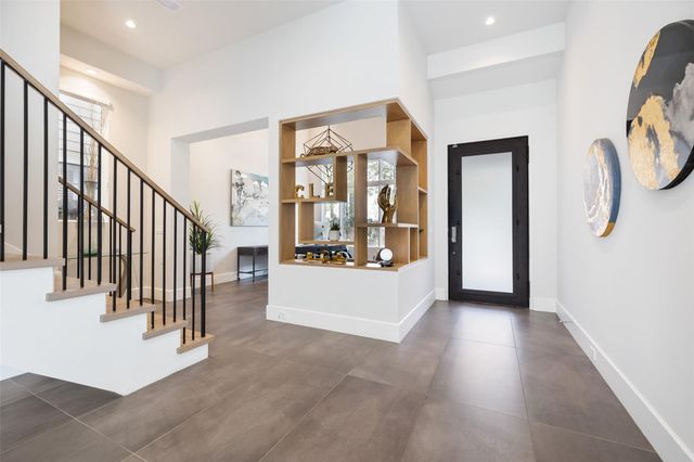 103 Roy, Houston, TX 77007