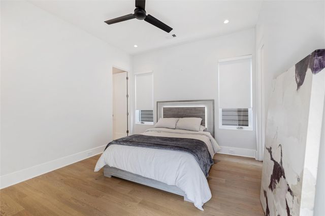 103 Roy, Houston, TX 77007