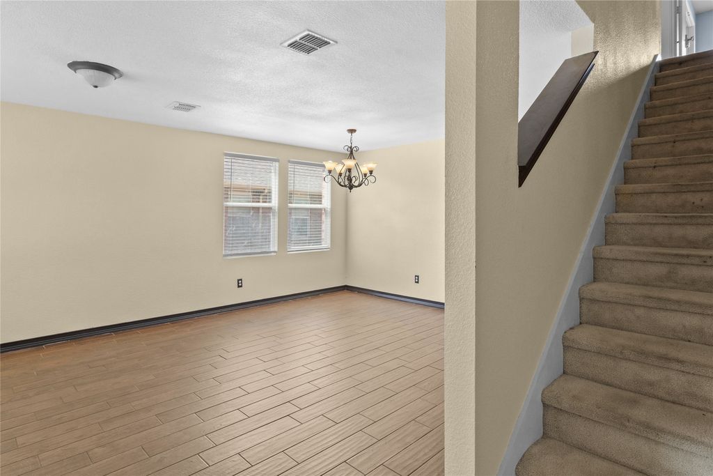 1312 Erin Court, Burleson, TX 76028 — photo 5