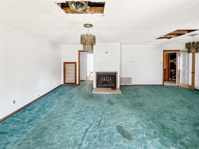 613 22nd Avenue N, Texas City, TX 77590
