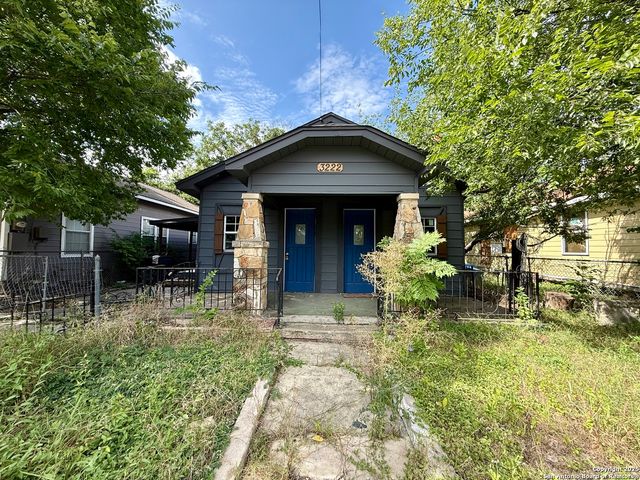 3222 W Martin St, San Antonio, TX 78207