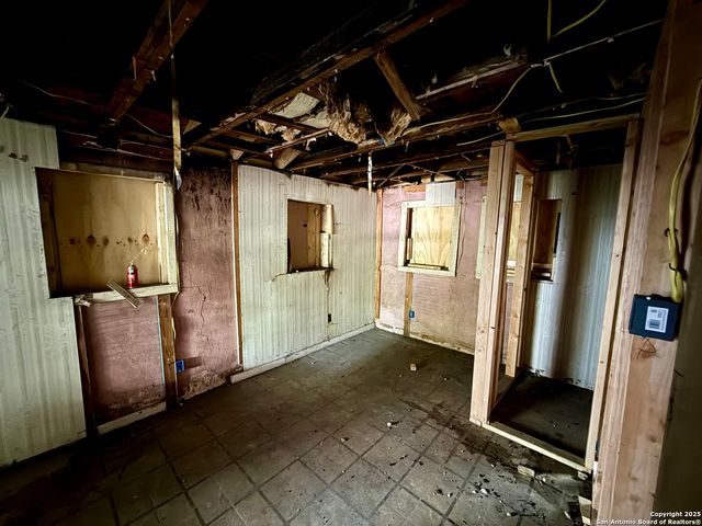 3222 W Martin St, San Antonio, TX 78207
