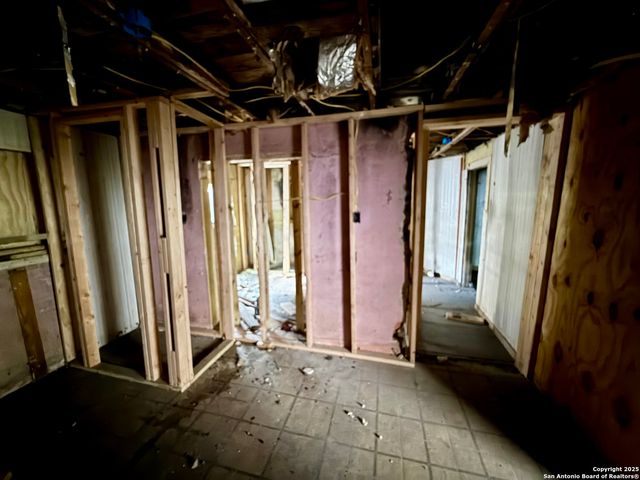 3222 W Martin St, San Antonio, TX 78207