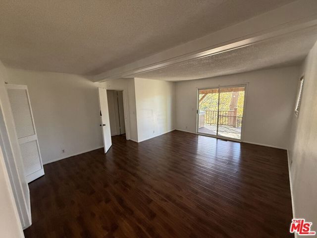 886 Sandalwood Drive, Lake Arrowhead, CA 92352