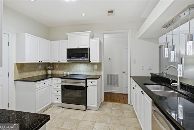 227 Edinburgh Court, Milton, GA 30004