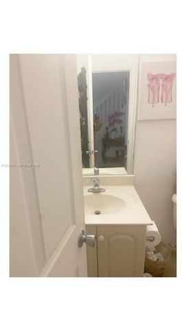 6081 SW 19th St 0, North Lauderdale, FL 33068