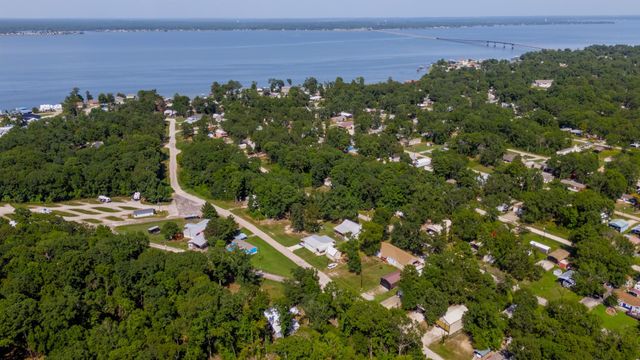 120 Paris Circle, Point Blank, TX 77364