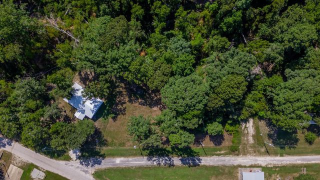 120 Paris Circle, Point Blank, TX 77364