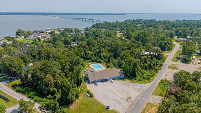 120 Paris Circle, Point Blank, TX 77364