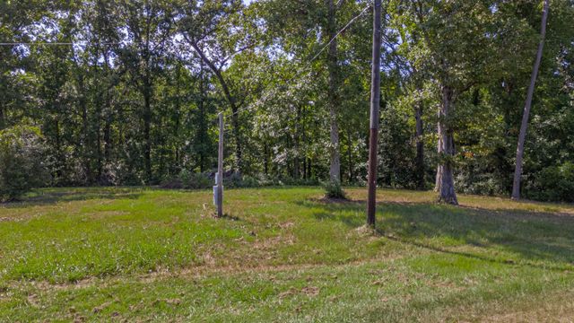 120 Paris Circle, Point Blank, TX 77364