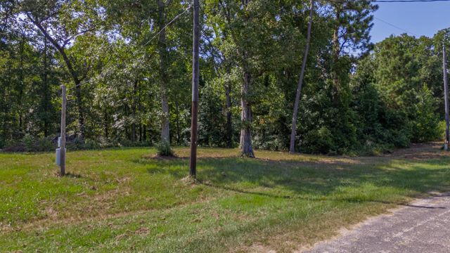 120 Paris Circle, Point Blank, TX 77364