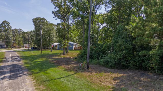 120 Paris Circle, Point Blank, TX 77364