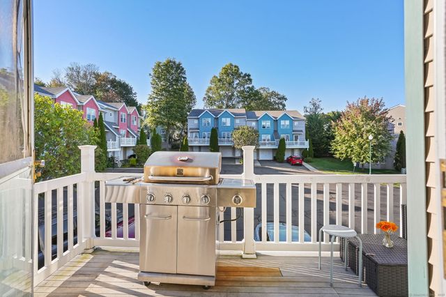 17 Miranda Lane 17, Stratford, CT 06615