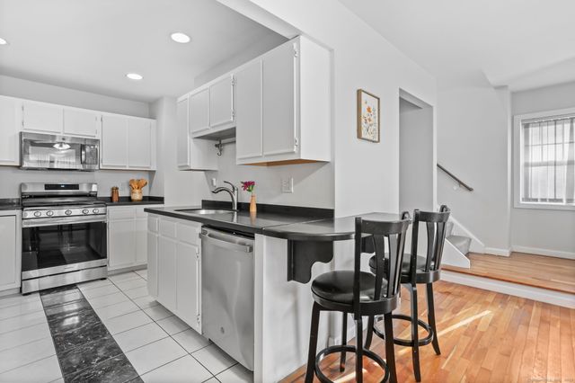 17 Miranda Lane 17, Stratford, CT 06615