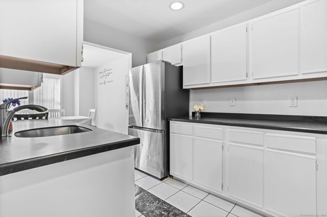 17 Miranda Lane 17, Stratford, CT 06615