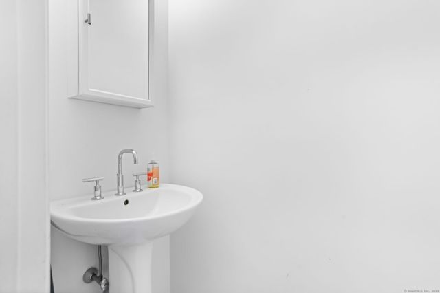 17 Miranda Lane 17, Stratford, CT 06615